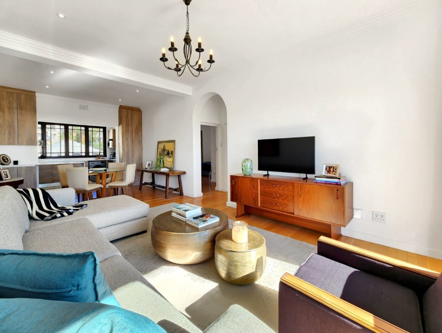 2 Bedroom Property for Sale in Green Point Western Cape